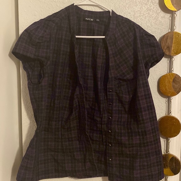 Apt. 9 Tops - Apt. 9 purple plaid stripe top